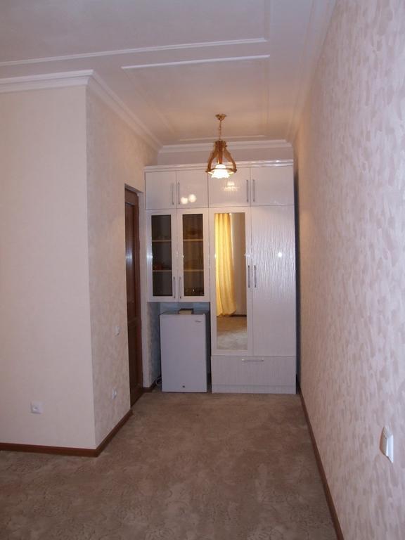 Hotel Central Csermuk Kültér fotó